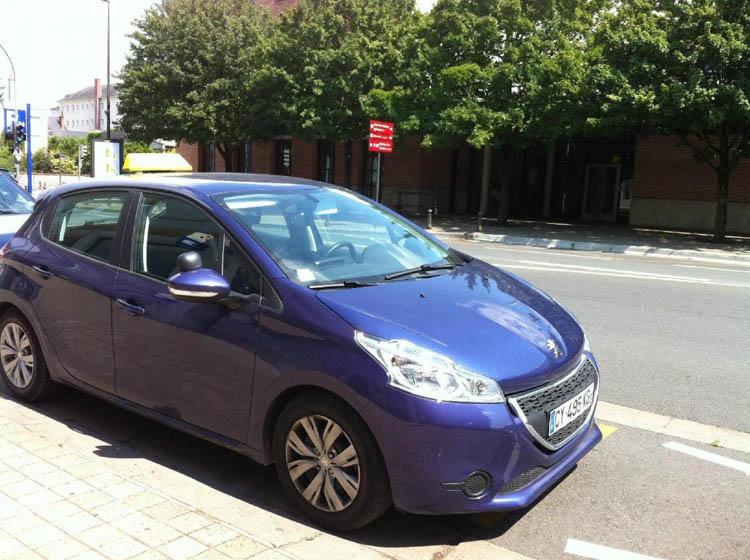 voiture-bleue